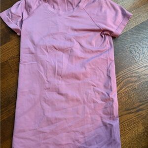 Lululemon lavender swiftly tech Short Sleeve T-Shirt 2